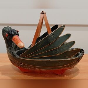 Vintage Zhejiang Green Handcrafted Woven Swan/Duck Basket Original Tag